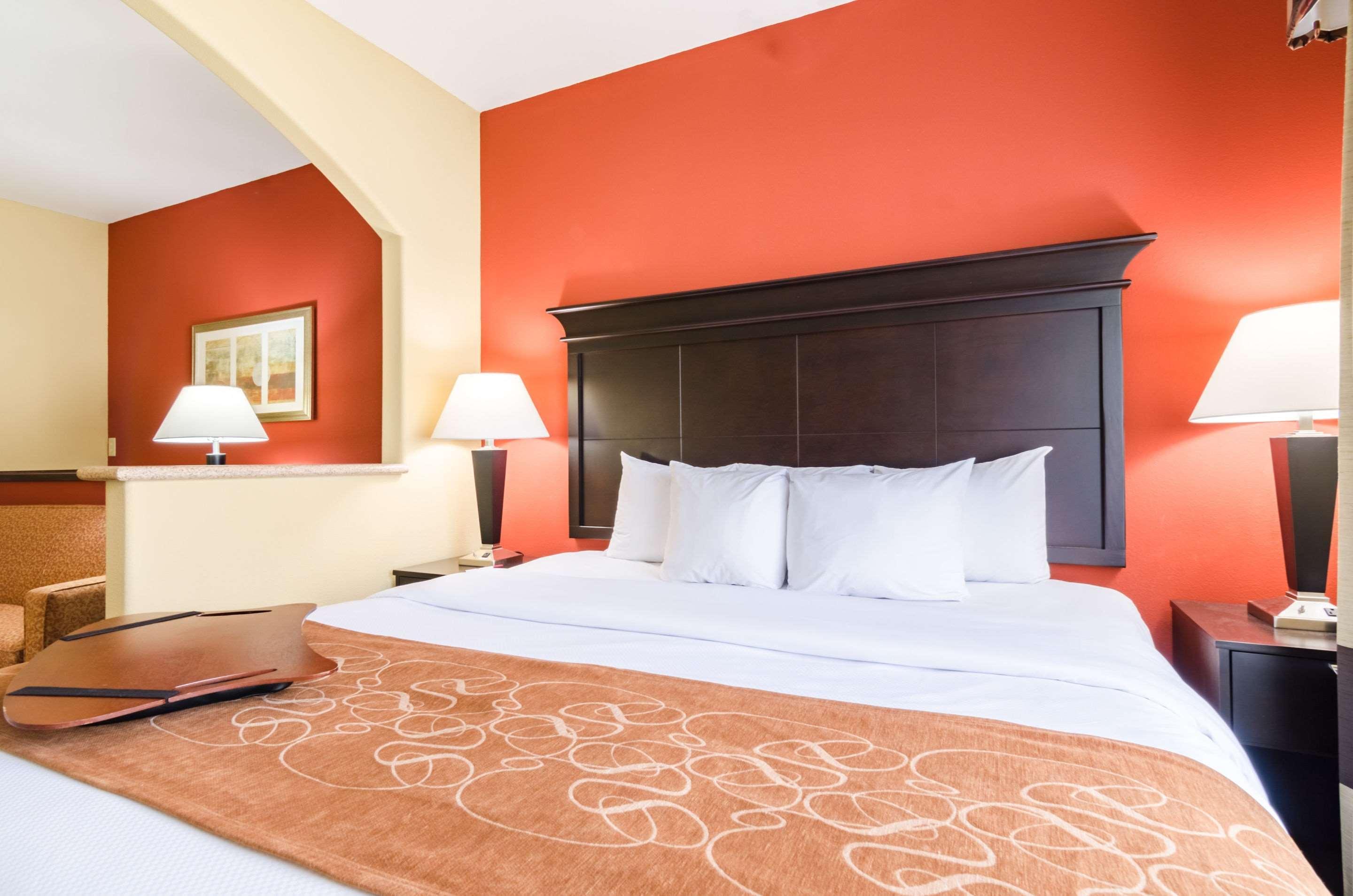 Comfort Suites Salina South Zewnętrze zdjęcie