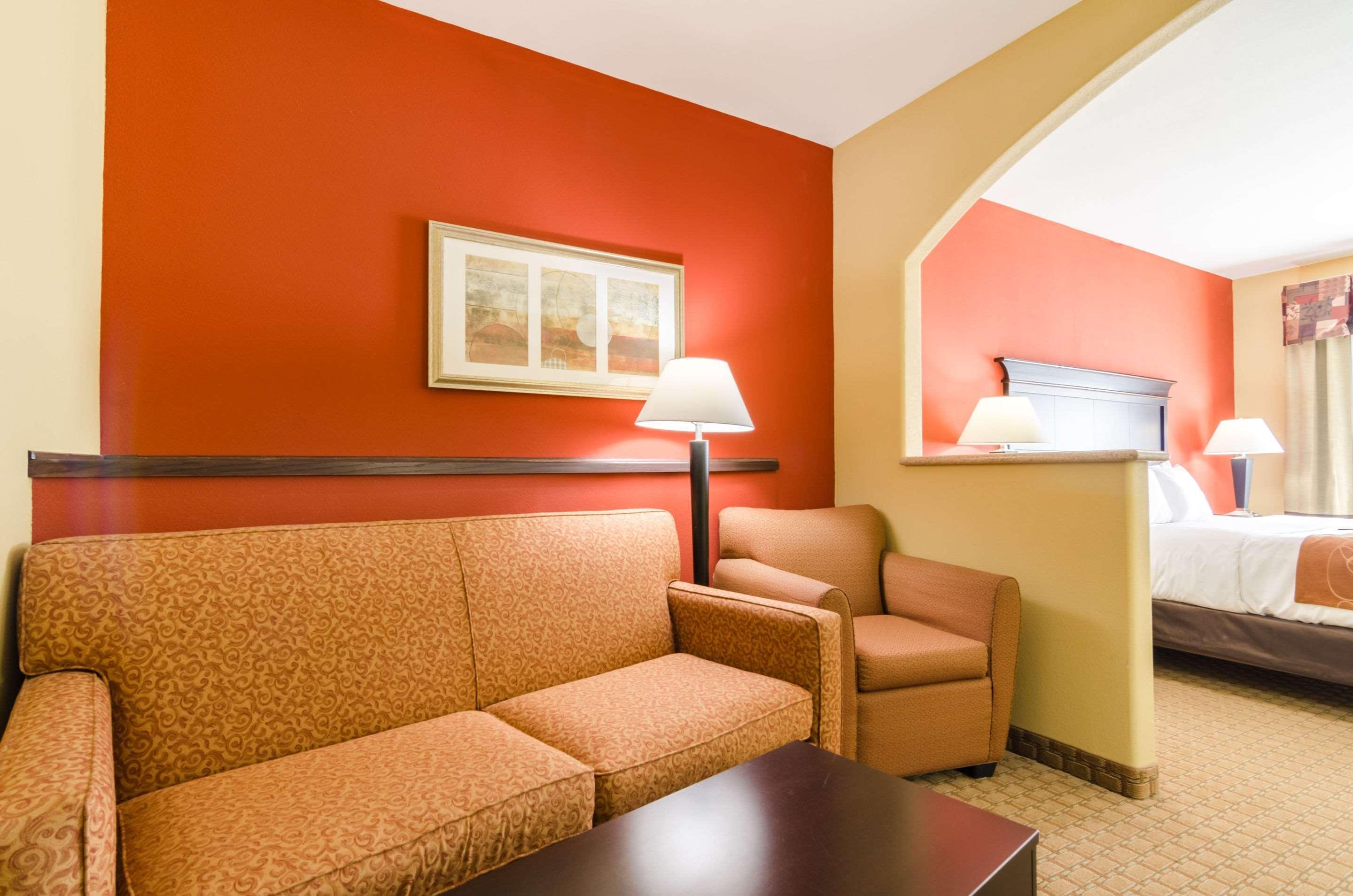 Comfort Suites Salina South Zewnętrze zdjęcie