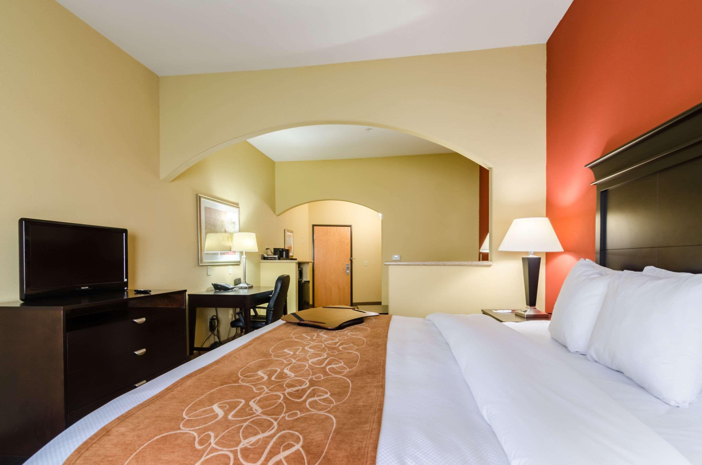 Comfort Suites Salina South Zewnętrze zdjęcie
