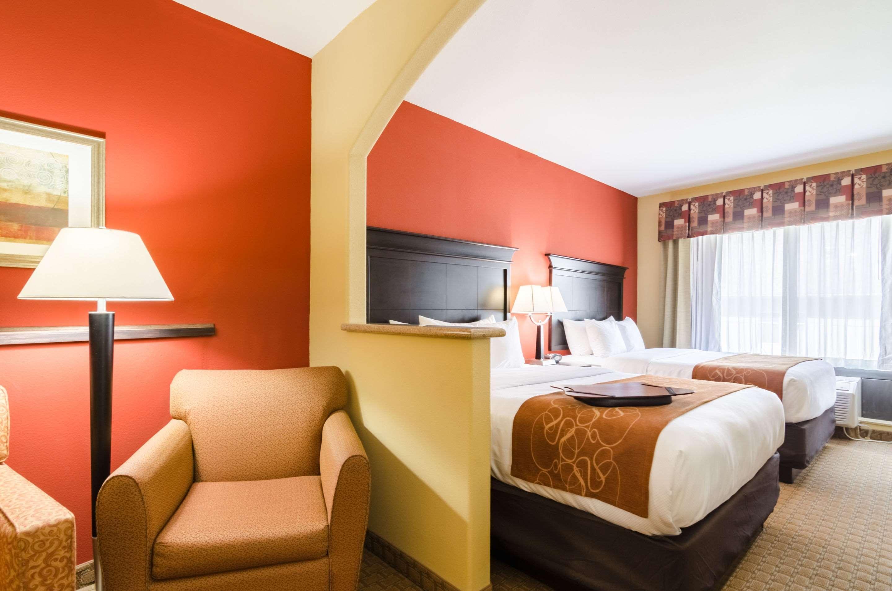 Comfort Suites Salina South Zewnętrze zdjęcie