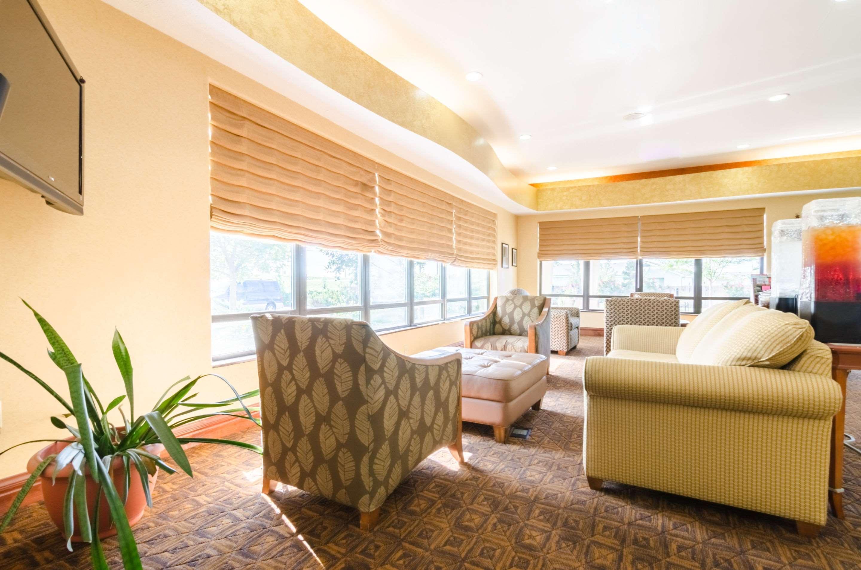Comfort Suites Salina South Zewnętrze zdjęcie