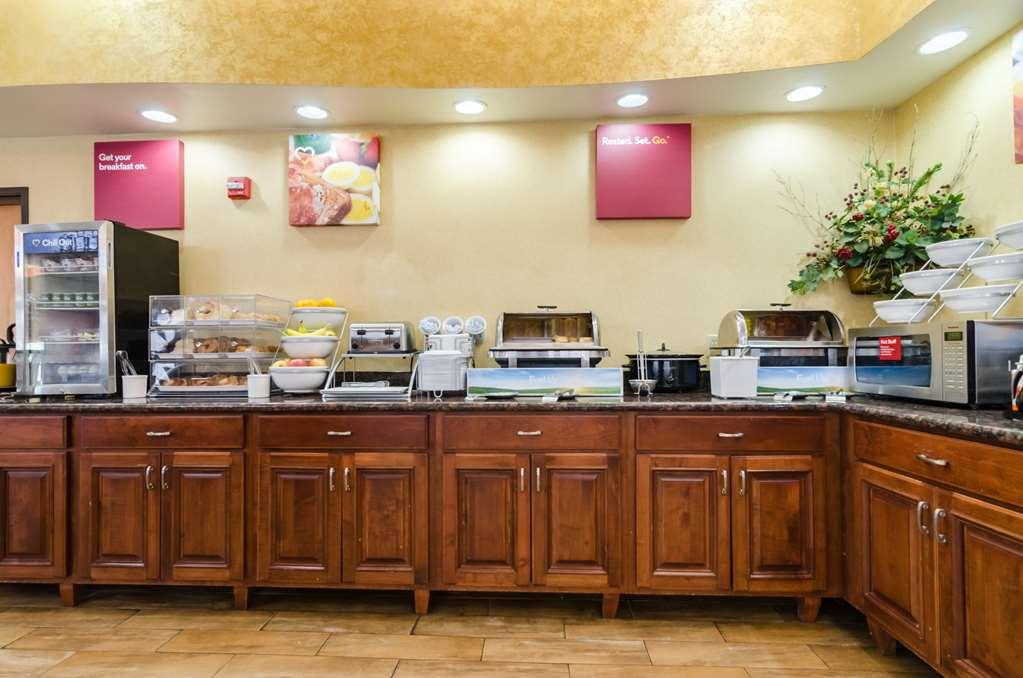 Comfort Suites Salina South Restauracja zdjęcie